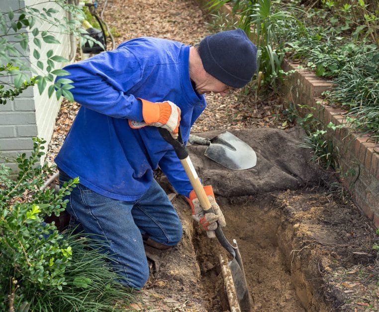 Pipe bursting vs traditional sewer line replacement